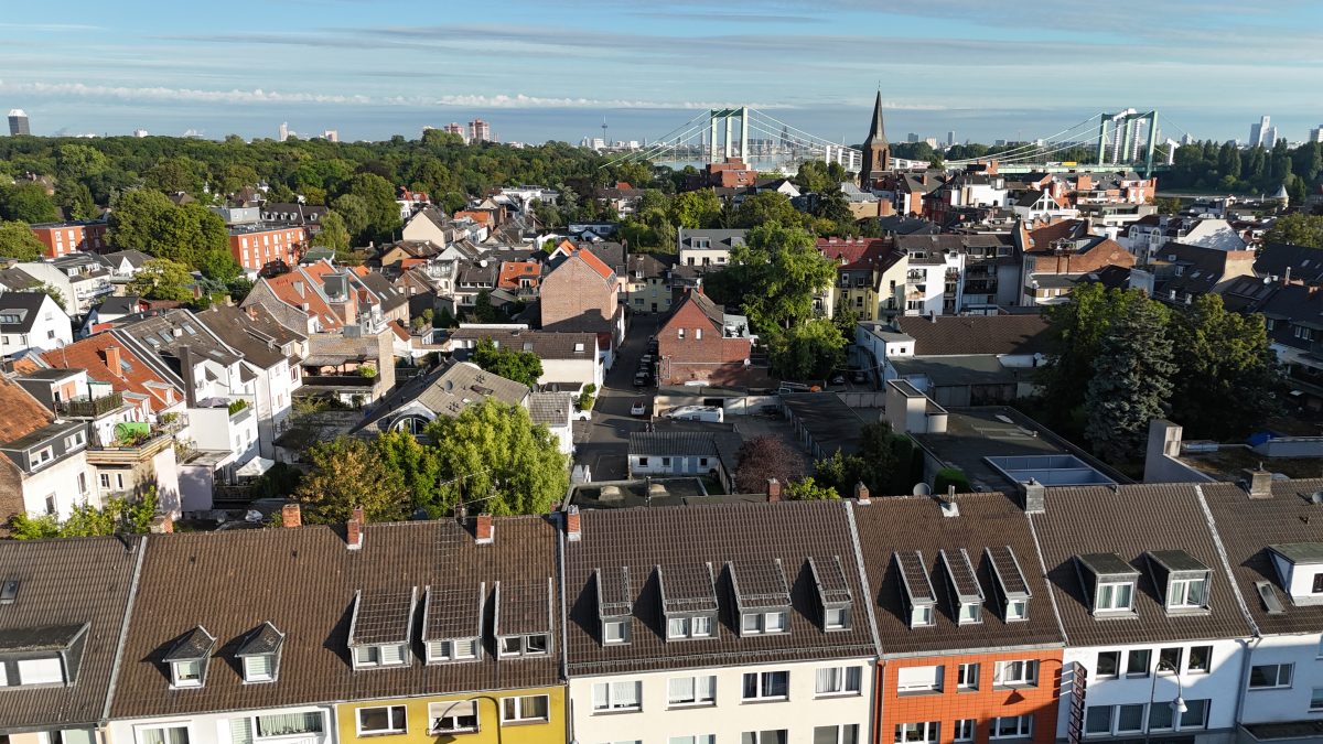 Luftaufnahme von Köln-Rodenkirchen.